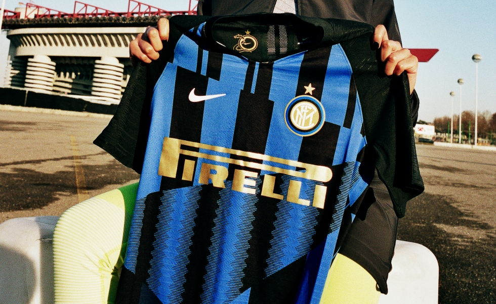 Nike, la maglia mashup dell'Inter per il Derby